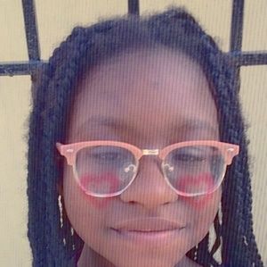 Meet your Posher, Sasha